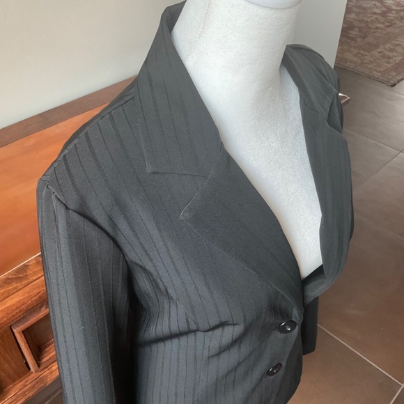 Ally B Skirt and Jacket Combo Suit. Black Pinstripe. Size 9 - Picture 3 of 14